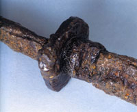 銀象嵌（ぎんぞうがん）鉄刀