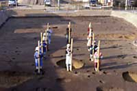 作業員さんが立っている写真