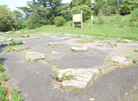 増長天礎石群の写真