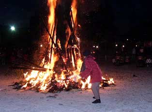 燃えている写真