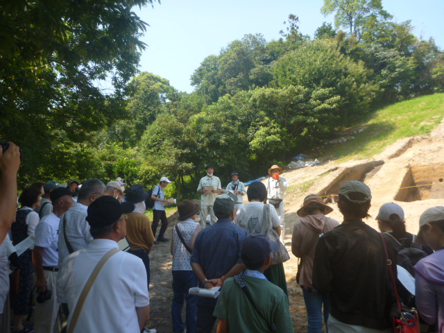 R5牛頸須恵器窯跡発掘調査現地説明会1