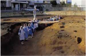 御笠の森遺跡_橋を復元したところ